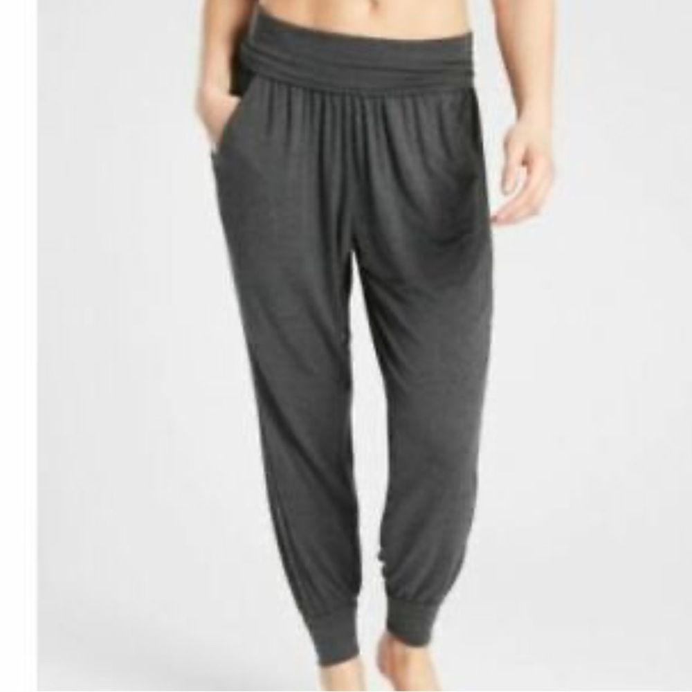 Athleta Heather Gray Soft Yoga Studio Jogger Pants Size Small